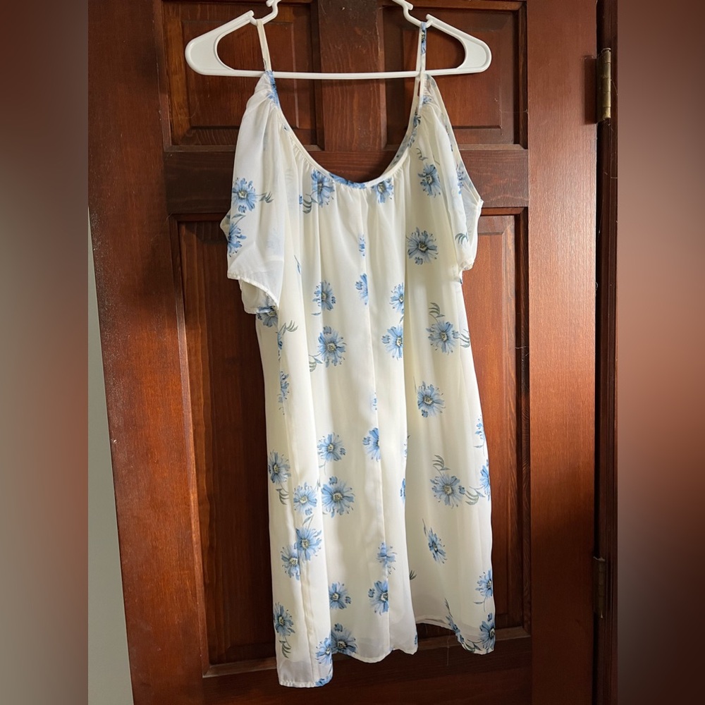 Bailey blue white floral dress - sz small